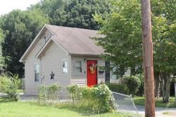 Pre-foreclosure in  HICKORY ST Kingsport, TN 37664