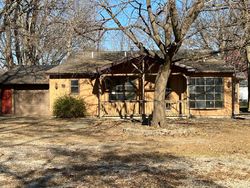 Pre-foreclosure Listing in WESTERN AVE HENRY, IL 61537