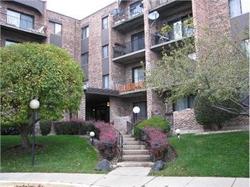 Pre-foreclosure Listing in W HUNTINGTON COMMONS RD APT 311 MOUNT PROSPECT, IL 60056
