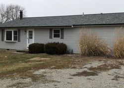 Pre-foreclosure in  W VANDEVEER ST Taylorville, IL 62568