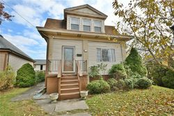 Pre-foreclosure in  NORWICH AVE Pittsburgh, PA 15229