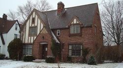 Pre-foreclosure in  PARKSIDE BLVD Toledo, OH 43607