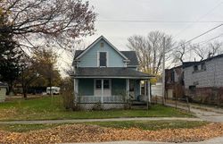 Pre-foreclosure in  PALMER ST Toledo, OH 43608