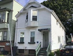 Pre-foreclosure in  HAMILTON ST Albany, NY 12203