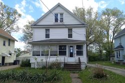 Pre-foreclosure in  OHIO AVE NW Warren, OH 44485