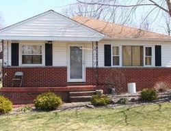 Pre-foreclosure Listing in GARDEN DR WICKLIFFE, OH 44092