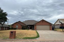 Pre-foreclosure in  NW 108TH TER Oklahoma City, OK 73162