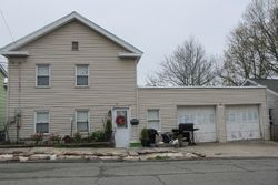 Pre-foreclosure in  WESTSIDE AVE Honesdale, PA 18431