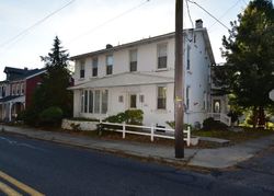 Pre-foreclosure Listing in MAIN ST LEESPORT, PA 19533
