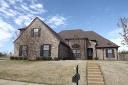 Pre-foreclosure in  MEADOWBRIAR TRL Memphis, TN 38125