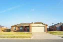 Pre-foreclosure in  BRIDLE DR Killeen, TX 76549