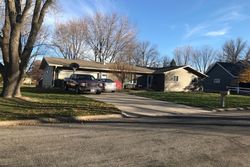 Pre-foreclosure Listing in KNOLLWOOD DR REDWOOD FALLS, MN 56283