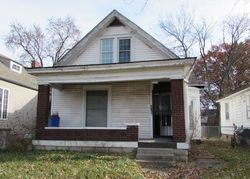 Pre-foreclosure in  S 32ND ST Louisville, KY 40211