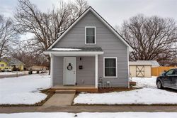 Pre-foreclosure in  N 1ST AVE Winterset, IA 50273