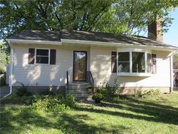 Pre-foreclosure in  22ND ST NW Cedar Rapids, IA 52405
