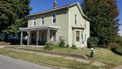 Pre-foreclosure in  S MARSHALL ST Burlington, IA 52601