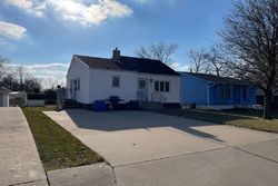 Pre-foreclosure in  ELDER LN Des Moines, IA 50315
