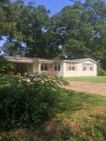 Pre-foreclosure in  NORTHCREST DR Northport, AL 35473