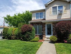 Pre-foreclosure in  NAVESINK PL Staten Island, NY 10306