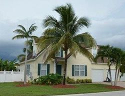 Pre-foreclosure in  LEAWOOD CIR Naples, FL 34104