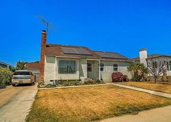 Pre-foreclosure in  SAINT CLAIR AVE North Hollywood, CA 91605