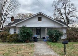 Pre-foreclosure Listing in HOWARD ST CLINTON, TN 37716