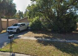 Pre-foreclosure in  OAKSHIRE DR Tampa, FL 33625