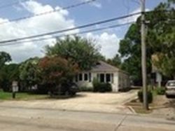 Pre-foreclosure in  CLEARVIEW PKWY Metairie, LA 70001