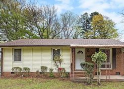 Pre-foreclosure in  BARFIELD DR Charlotte, NC 28217