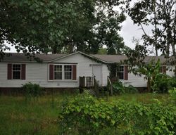 Pre-foreclosure in  EDGEWATER LN Richlands, NC 28574