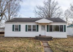 Pre-foreclosure in  KERN RD Washington, IL 61571