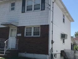 Pre-foreclosure in  BELFAST AVE Staten Island, NY 10306
