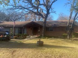 Pre-foreclosure in  OAK CLIFF LN Arlington, TX 76012