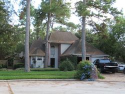 Pre-foreclosure in  TOWNE TERRACE DR Spring, TX 77379