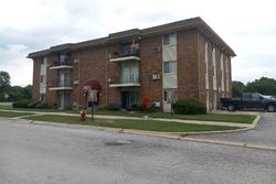 Pre-foreclosure Listing in CANAL ST APT 2B BLUE ISLAND, IL 60406