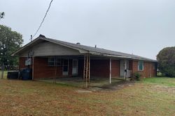 Pre-foreclosure in  SOUTHWEST DR Jonesboro, AR 72404