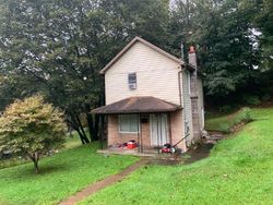 Pre-foreclosure in  YALE ST Archbald, PA 18403
