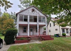 Pre-foreclosure in  E 194TH ST Cleveland, OH 44119
