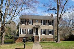 Pre-foreclosure in  RIVER HILLS CT Greensboro, NC 27410