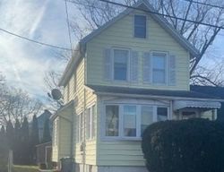 Pre-foreclosure in  MYRTLE AVE Roselle Park, NJ 07204