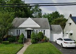 Pre-foreclosure in  ALLEN AVE Union, NJ 07083