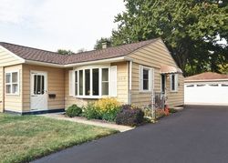 Pre-foreclosure Listing in MEADOW DR ROLLING MEADOWS, IL 60008
