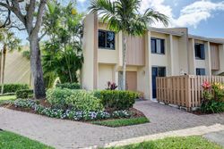 Pre-foreclosure in  BRIDGEWOOD DR Boca Raton, FL 33434