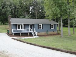 Pre-foreclosure in  FOREST MANOR DR Trinity, NC 27370