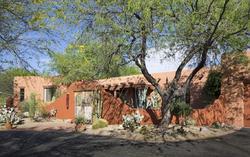 Pre-foreclosure in  N SONORAN SUNSET PL Tucson, AZ 85749