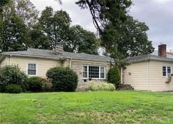 Pre-foreclosure in  CARTER DR Stamford, CT 06902