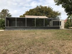 Pre-foreclosure in  OVERLAND DR Holiday, FL 34691