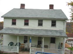 Pre-foreclosure Listing in KUNKLE ST FORBES ROAD, PA 15633
