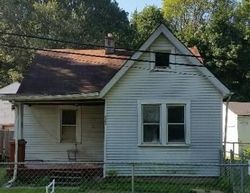Pre-foreclosure in  WOOD RD Louisville, KY 40258