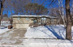 Pre-foreclosure in  HERITAGE HILLS DR Minneapolis, MN 55437